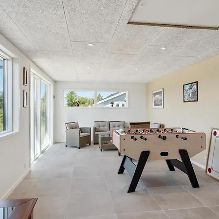 Casa de Férias Stunning In With Kitchen Tarm