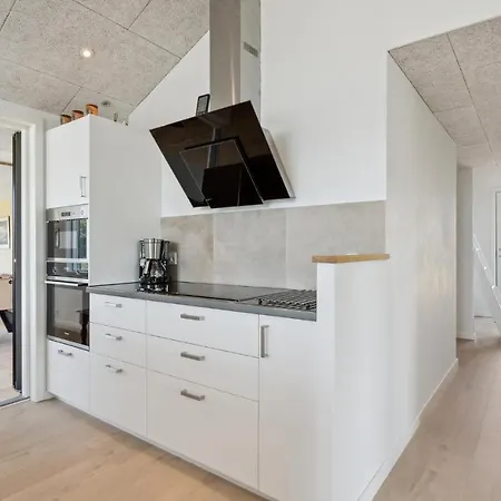 Stunning In With Kitchen Tarm