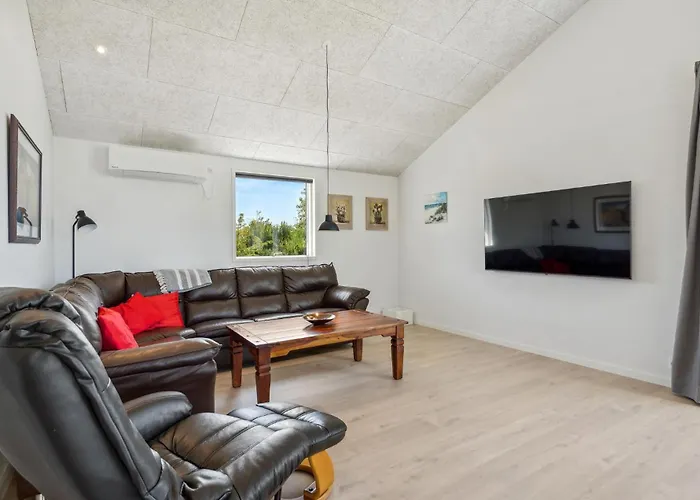 Stunning In With Kitchen Tarm